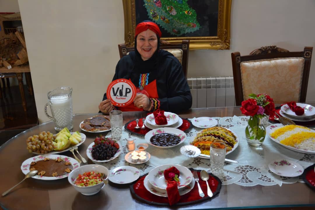 مقام اول «سفره ایرانی وغذای ایرانی» کشور برای خانم عفت صفاری